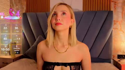 Snapshot of miaroldan chatting on 09.24.25 miaroldan online show from 09.24.25