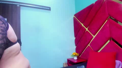 MiaRouse online show from 03.04.26