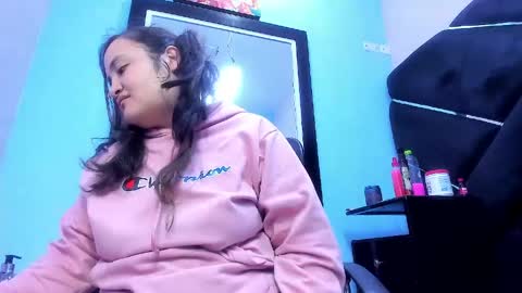 MiaRouse online show from 05.06.26