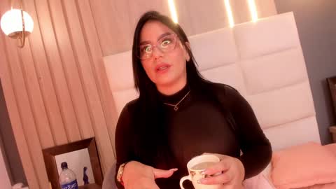 Mia online show from 01.21.25