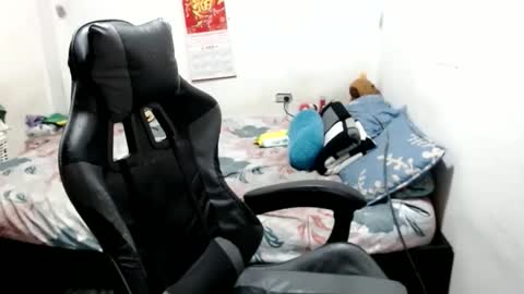 Snapshot of miasweet333 chatting on 03.27.26 mia online show from 03.27.26