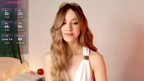 Snapshot of miasweetashoney chatting on 10.31.25 Mia online show from 10.31.25