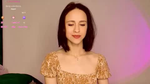 Snapshot of miasweetashoney chatting on 11.19.25 Mia online show from 11.19.25