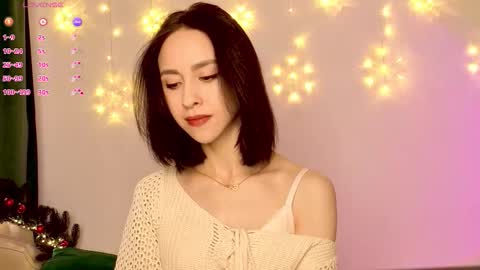 Snapshot of miasweetashoney chatting on 12.15.25 Mia online show from 12.15.25