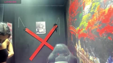 Mariana online show from 12.18.25