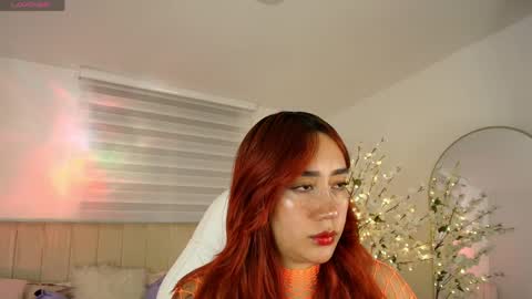Snapshot of miathaylor chatting on 04.07.26 Mia Thaylor online show from 04.07.26