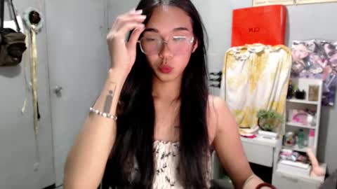 Mia online show from 03.16.26