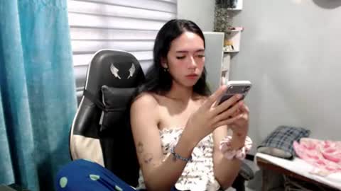 Mia online show from 06.24.26