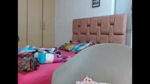 Snapshot of miavanessa_high chatting on 02.05.26 MIA VANESSA online show from 02.05.26