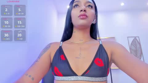 Mia Vegas online show from 05.26.26