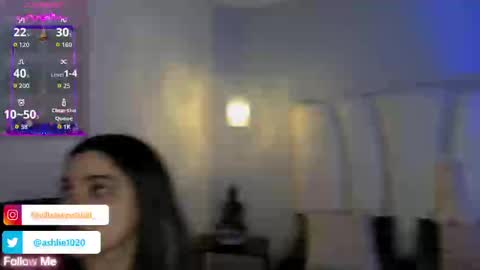 Mia Villalobos online show from 10.23.25