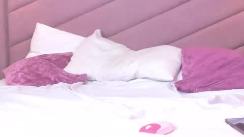 Snapshot of miaweiss chatting on 03.16.26 MiaWeiss online show from 03.16.26