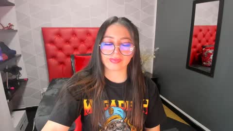 M I A W I L S online show from 02.07.25