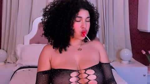 Mia online show from 01.24.25