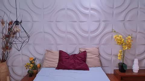 Mia online show from 01.25.25