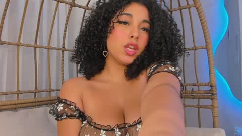 Mia online show from 02.05.25