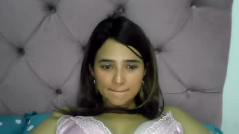 micaelamoreno18 online show from 07.25.26