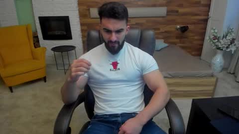 Snapshot of micahlane chatting on 11.10.25 MicahLane online show from 11.10.25