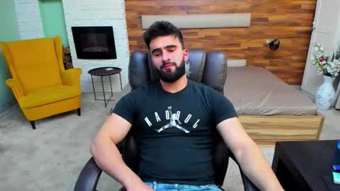 Snapshot of micahlane chatting on 12.14.25 MicahLane online show from 12.14.25