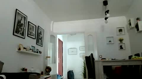 Snapshot of mich6921 chatting on 06.06.26 MILO MIAMI online show from 06.06.26