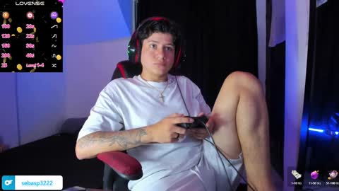 Snapshot of michael_kendall0 chatting on 12.28.24 michael independent model online show from 12.28.24