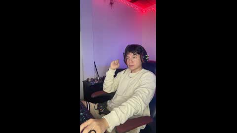 Snapshot of michael_kendall0 chatting on 01.24.25 michael independent model online show from 01.24.25