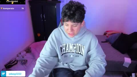 michael independent model  online show from 02.24.25