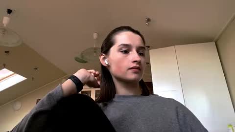 Emily online show from 10.03.25