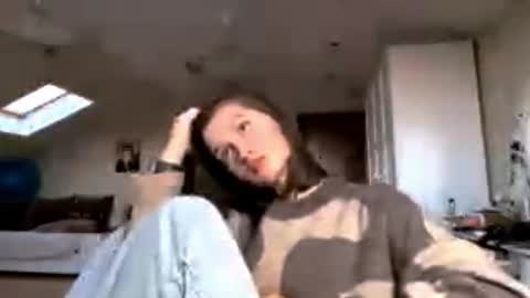 Emily online show from 10.12.25