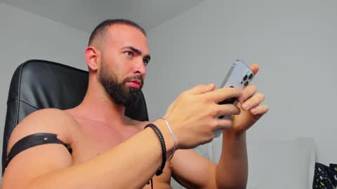 MichaelEvansx online show from 12.16.24