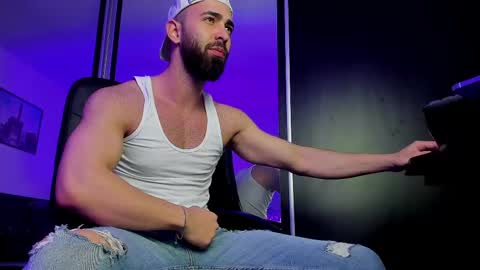 MichaelEvansx online show from 02.26.25