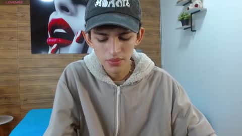 Snapshot of michaelkoiv chatting on 12.04.25 michaelkoiv online show from 12.04.25