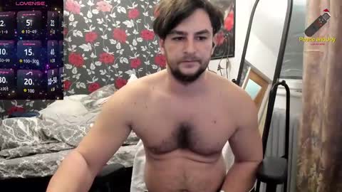 Snapshot of michaelragnar90 chatting on 01.15.25 michaelragnar90 online show from 01.15.25