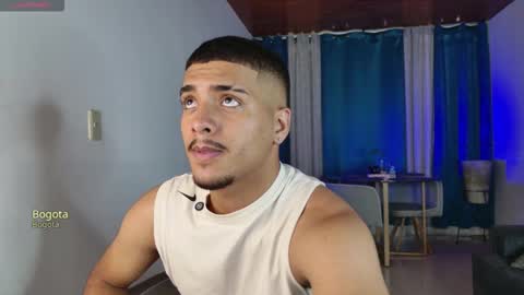 Snapshot of michel_g22 chatting on 11.07.25 michel g22 online show from 11.07.25