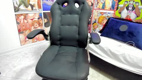 Snapshot of michel_lopez18 chatting on 12.30.24 michel_lopez18 online show from 12.30.24