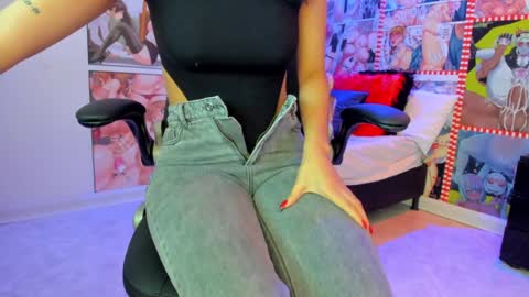 Snapshot of michel_lopez18 chatting on 01.11.25 michel_lopez18 online show from 01.11.25