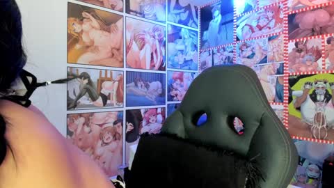 Snapshot of michel_lopez18 chatting on 01.29.25 michel_lopez18 online show from 01.29.25