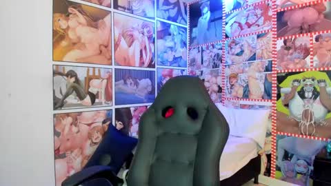 Snapshot of michel_lopez18 chatting on 02.14.25 michel_lopez18 online show from 02.14.25