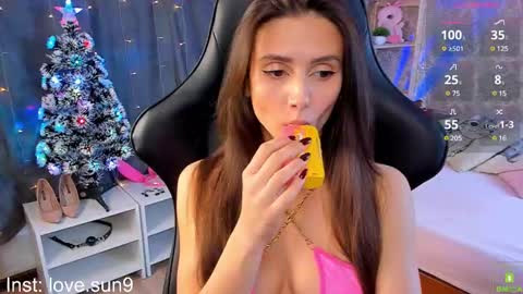 Snapshot of michel_momsen chatting on 12.17.24 Michel online show from 12.17.24