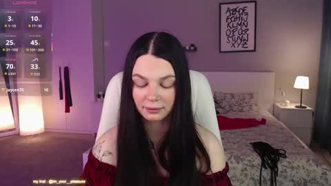 Kate online show from 11.08.25