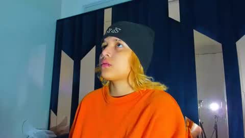 michell_rs online show from 10.06.25