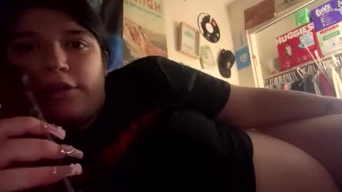 Snapshot of michelle533609 chatting on 11.15.25 michelle533609 online show from 11.15.25