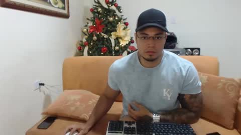 Snapshot of michelle_allen0104 chatting on 12.08.24 michelle_allen0104 online show from 12.08.24