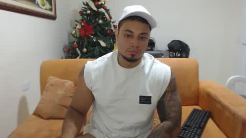 michelle_allen0104 online show from 01.16.25