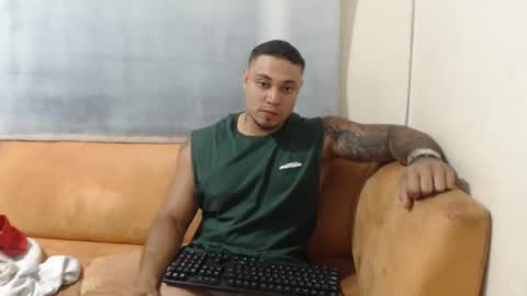 michelle_allen0104 online show from 02.01.25