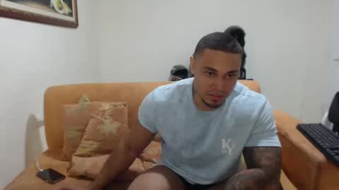 michelle_allen0104 online show from 03.05.25