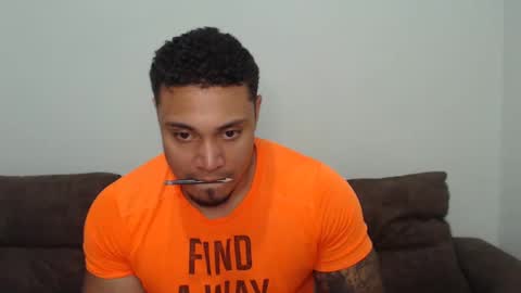 Snapshot of michelle_allen0104 chatting on 11.14.25 michelle_allen0104 online show from 11.14.25