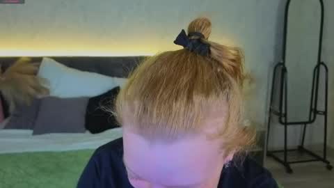 michelle_blond online show from 04.05.26