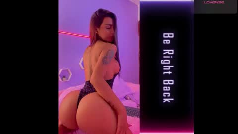 michelle_madson_ online show from 10.28.25