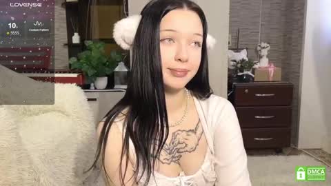 Michelle online show from 03.02.25